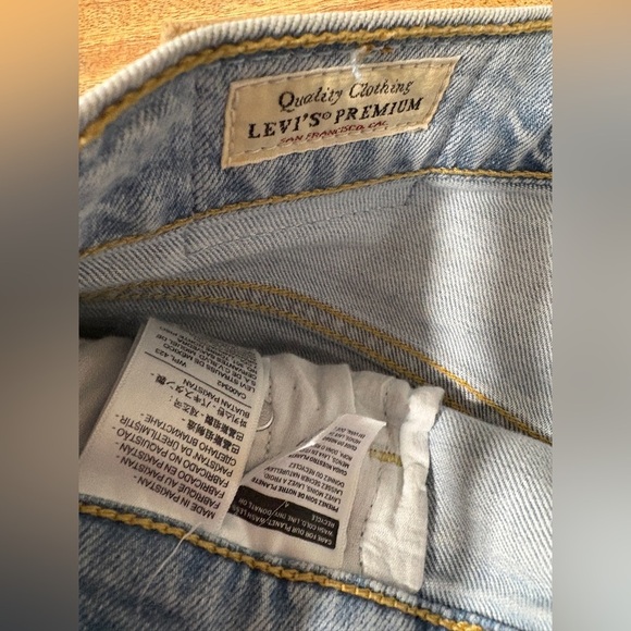 Levi's Premium Womens Ribcage Bermuda Jean Shorts High Rise Cut Off Blue Size 25 - Picture 5 of 6